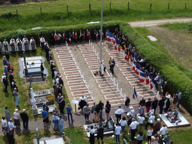 cérémonie au carré militaire de La Horgne