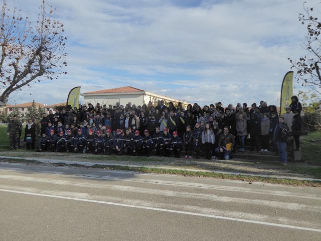 Les participants de la deuxième « visite de site emblématique » à la BA 125 d’Istres