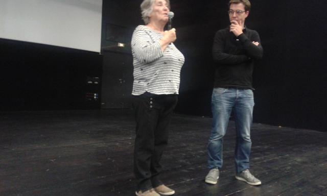 La réalisatrice Jo-Anger Weller et le représentant du Lux répondant aux questions des élèves