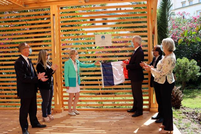 Inauguration de l'esplanade Bleuet de France au consulat.