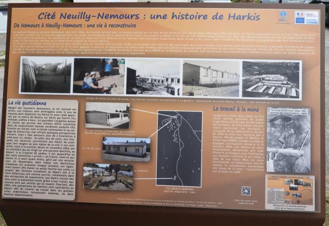 panneau installé cité Neuilly-Nemours