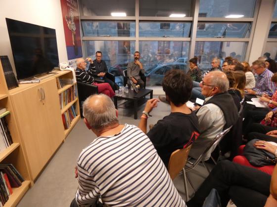 Les auteurs etienne Le Roux et Loic Chevallier débattent avec le public sur le thème de la "représentation de la BD dans la Grande Guerre"
