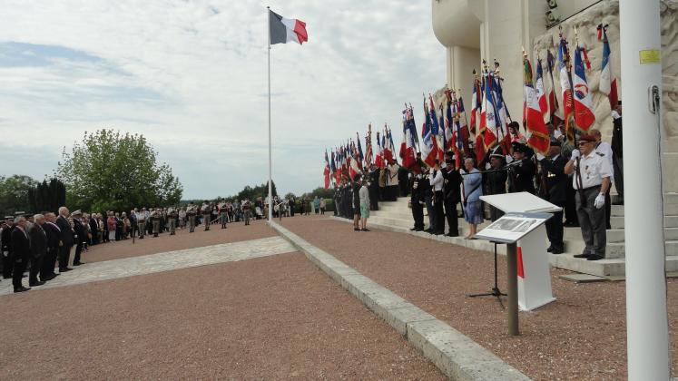 Une cinquantaine de porte-drapeau venant de tout le département de la Charente participe à la cérémonie