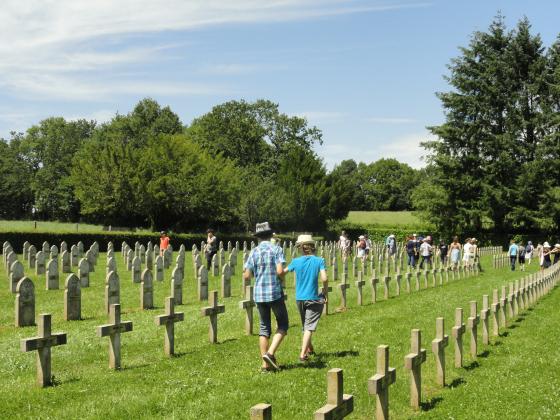 Une visite entre les tombes qui permet d'appréhender la notion de "mort pour la France"